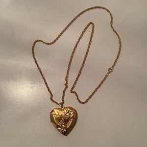 Vintage style gold, heart locket necklace